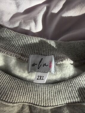 Women's Light Gray Crewneck Sweatshirt - 2XL